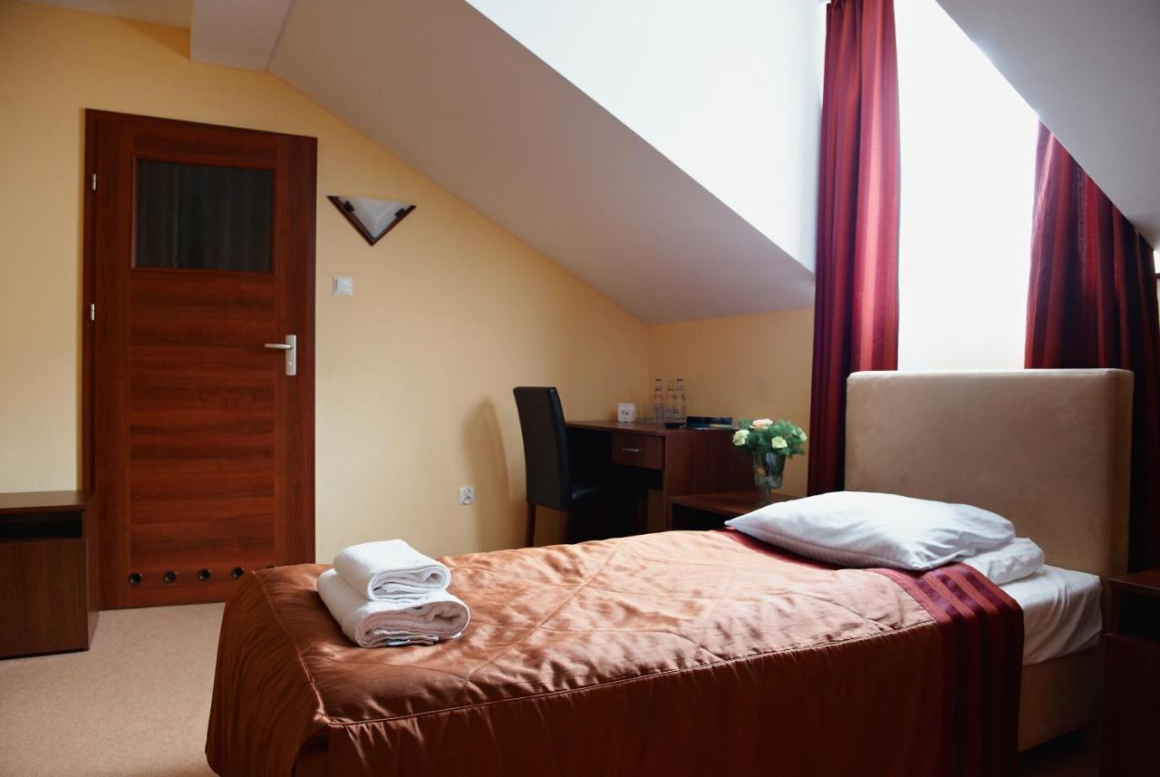 Nielisz Hotel Marina מראה חיצוני תמונה