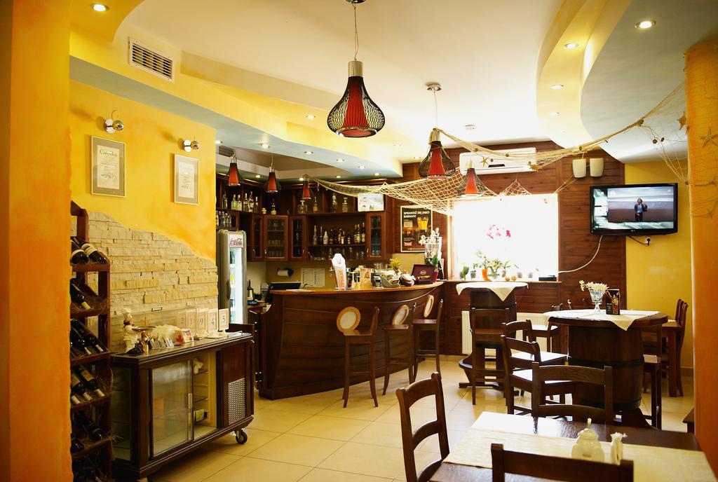 Nielisz Hotel Marina מראה חיצוני תמונה