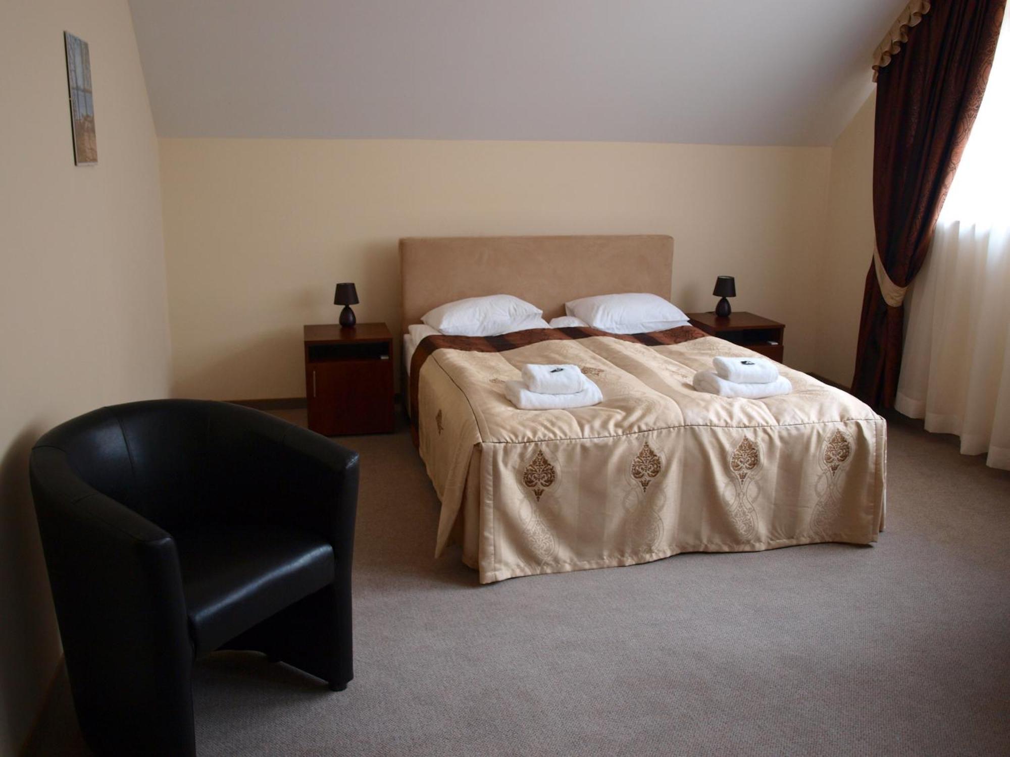 Nielisz Hotel Marina מראה חיצוני תמונה