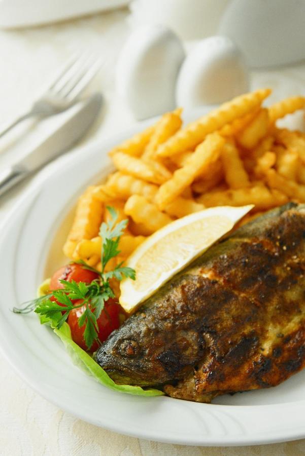 Nielisz Hotel Marina מראה חיצוני תמונה